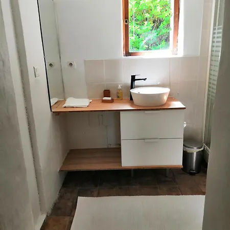 Holiday home Calme Et Verdure
